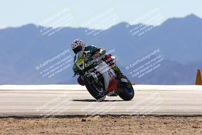 media/Dec-08-2024-CVMA (Sun) [[267e5a7075]]/Race 4-Amateur Supersport Middleweight/